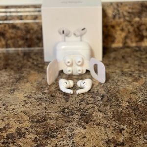 AirPods Pro feature up to 2x more Active Noise Cancellation